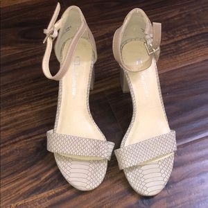 CHINESE LAUNDRY NUDE SANDALS